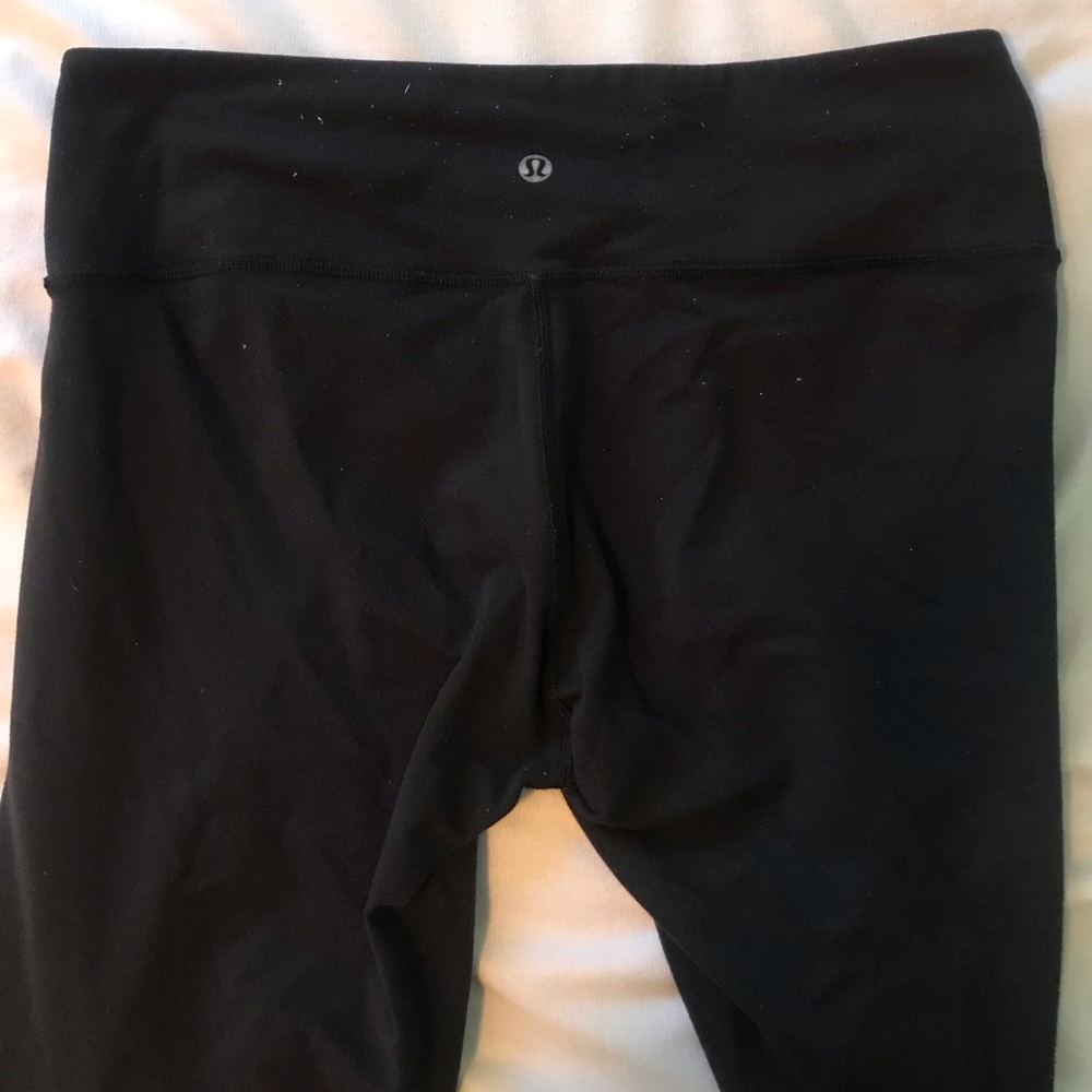 Lululemon wunder under black leggings